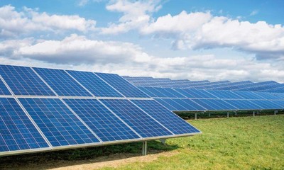 光伏擴產潮下，核心設備需求激增，行業“賣鏟人”迎來黃金發展期